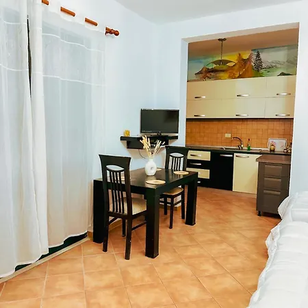 Tate Beachfront Apartment Durres Exterior photo